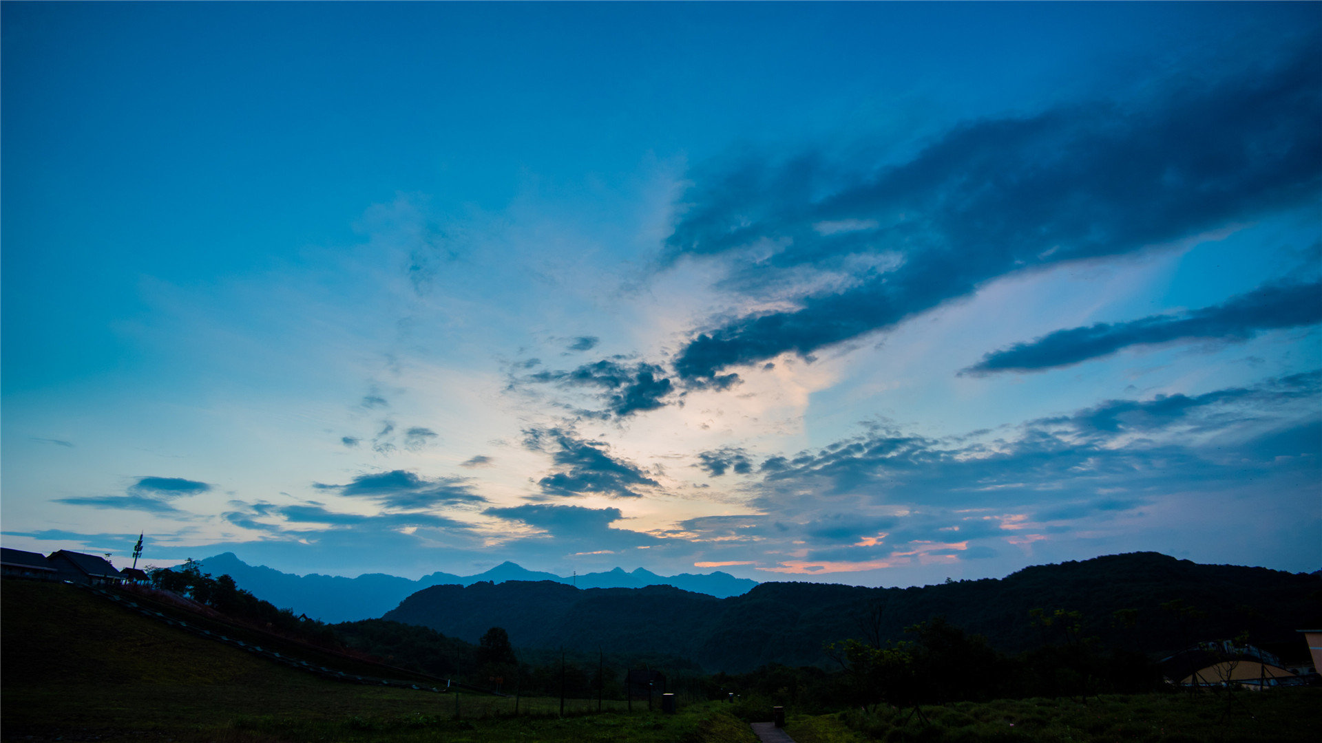 抖音真人自定义评论业务 - 夕阳代刷,抖音刷赞平台秒刷,夕阳qq刷赞平台